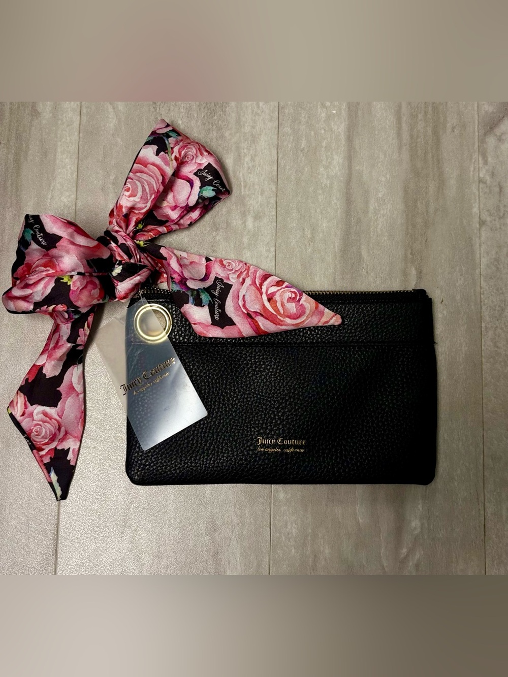 Juicy Couture NWT Black Pebbled Leather Wristlet Clutch Pouch Pink Rose Scarf